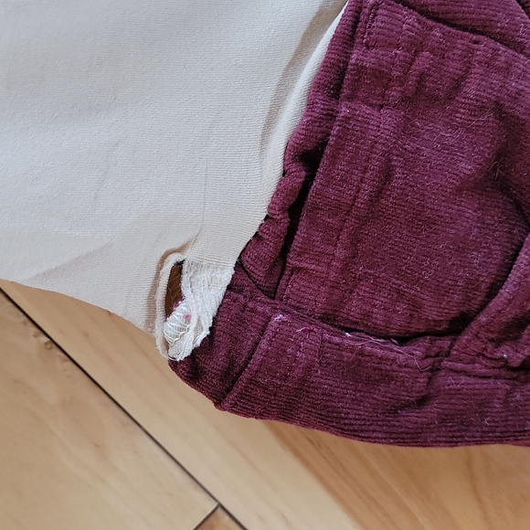 A pea in the pod maternity cords - Picture 2 of 3